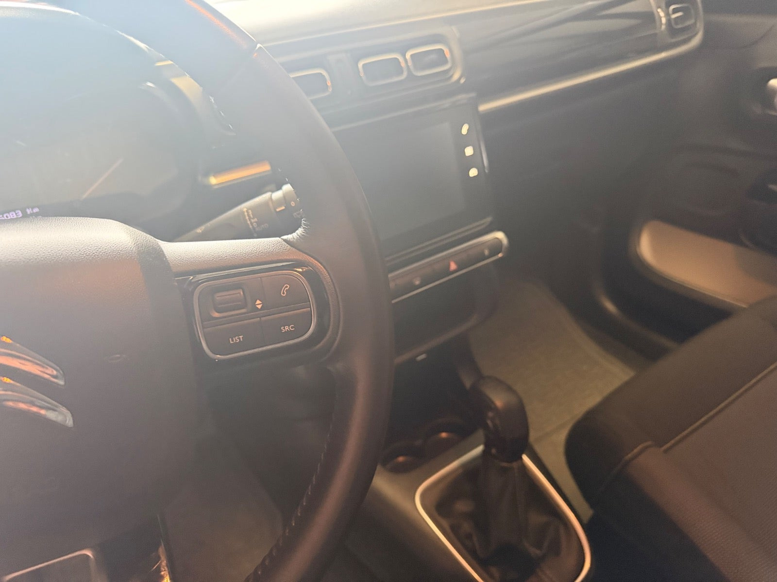 Beige Citroën C3 fra 2021