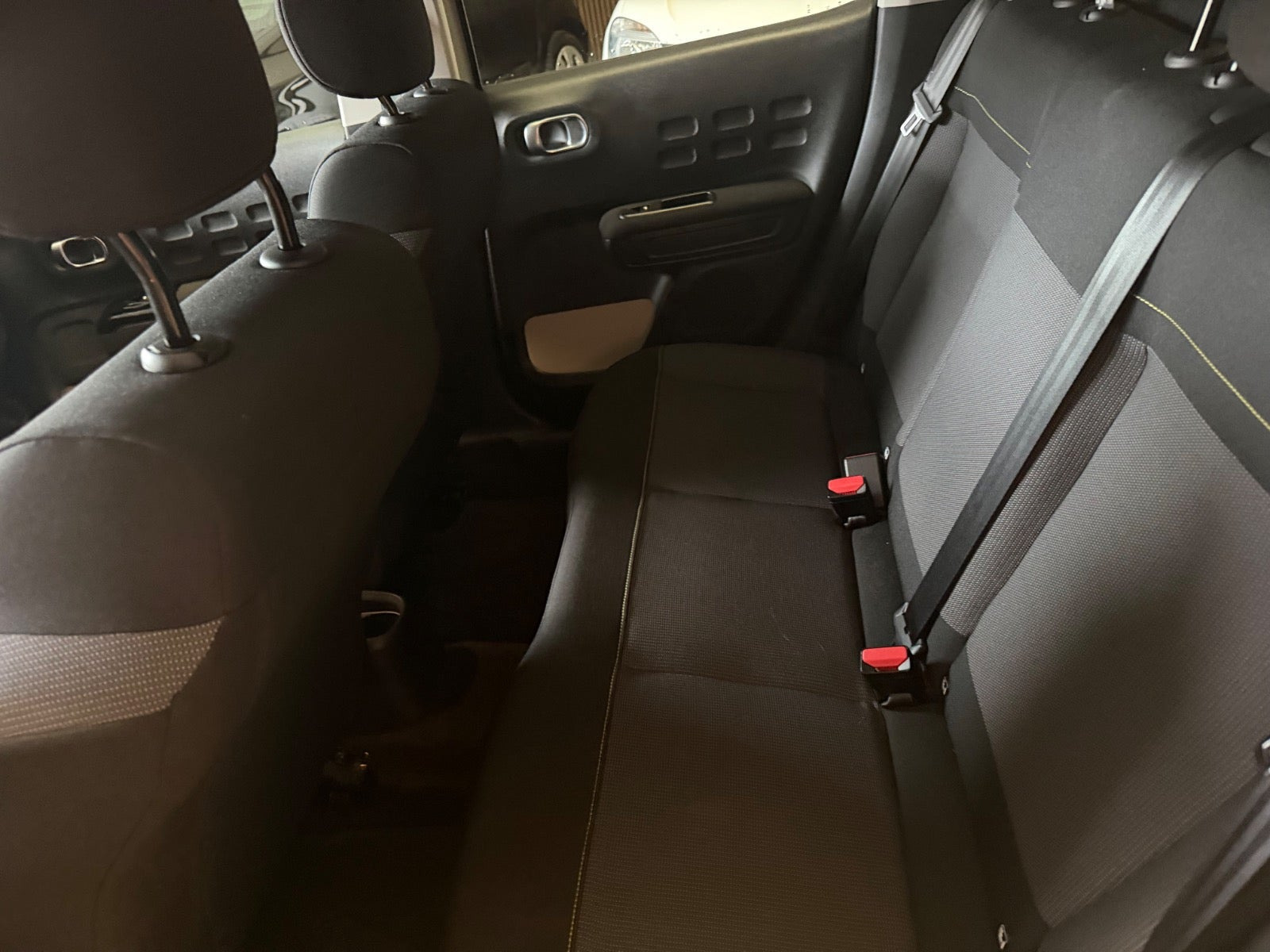 Beige Citroën C3 fra 2021