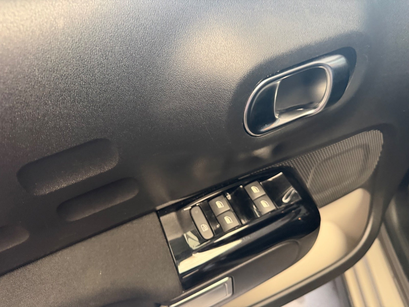 Beige Citroën C3 fra 2021