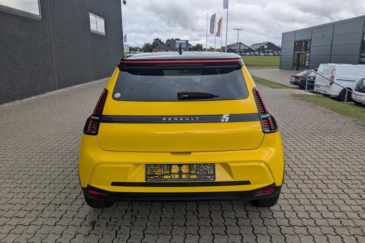 Gul Renault 5 E-Tech fra 2026