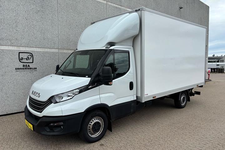 Hvid Iveco Daily fra 2023