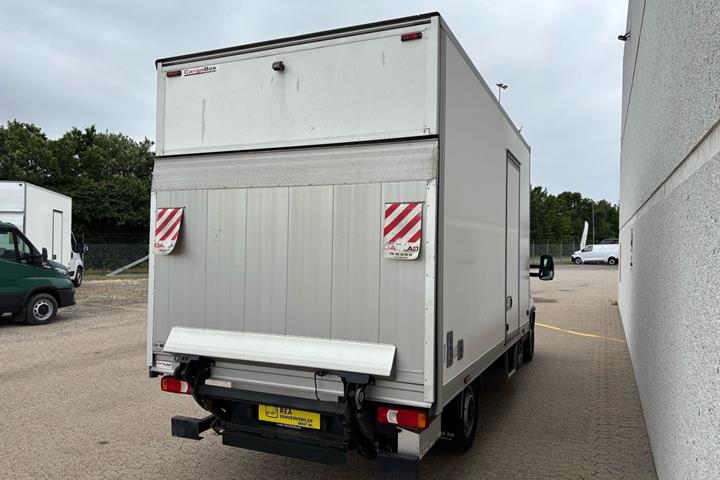Hvid Iveco Daily fra 2023