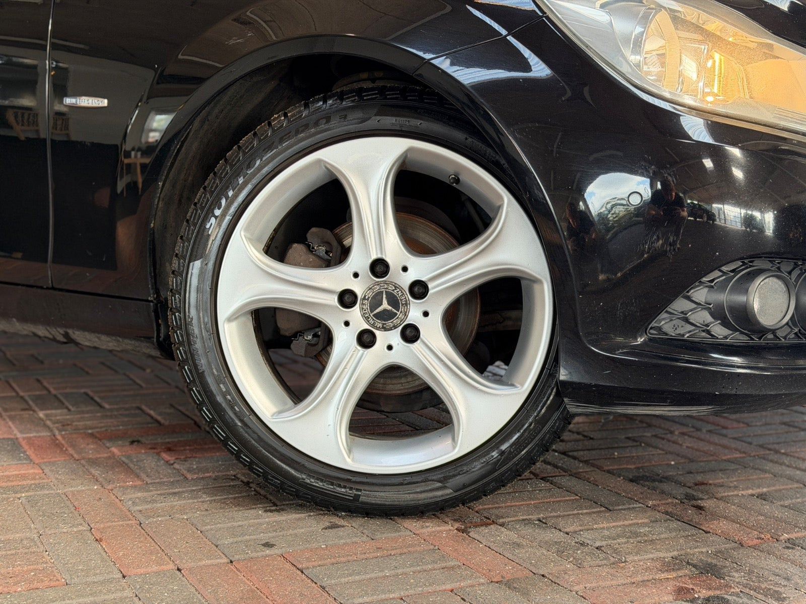 Sort Mercedes C200 fra 2012