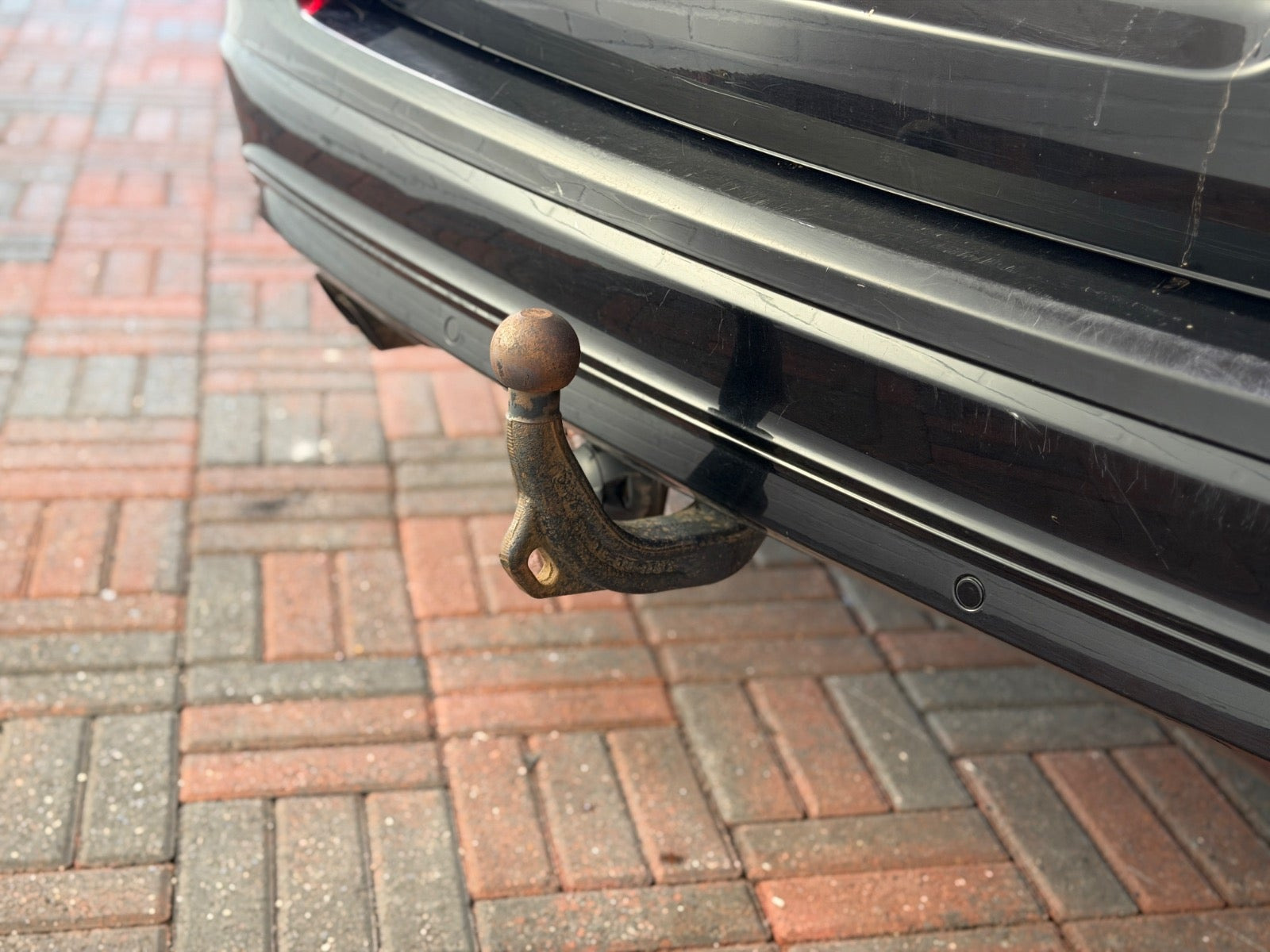 Sort Mercedes C200 fra 2012