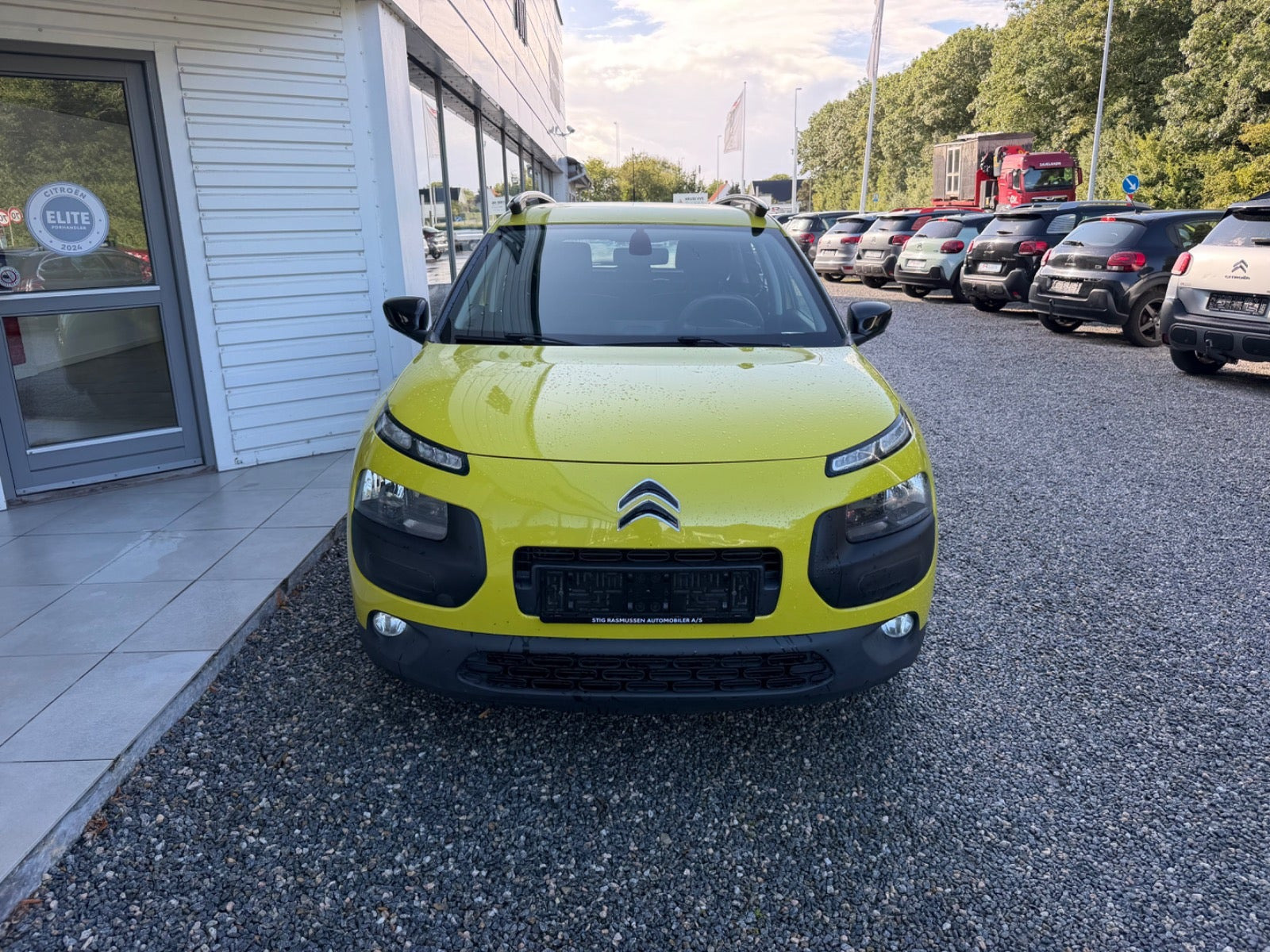Gul Citroën C4 Cactus fra 2017