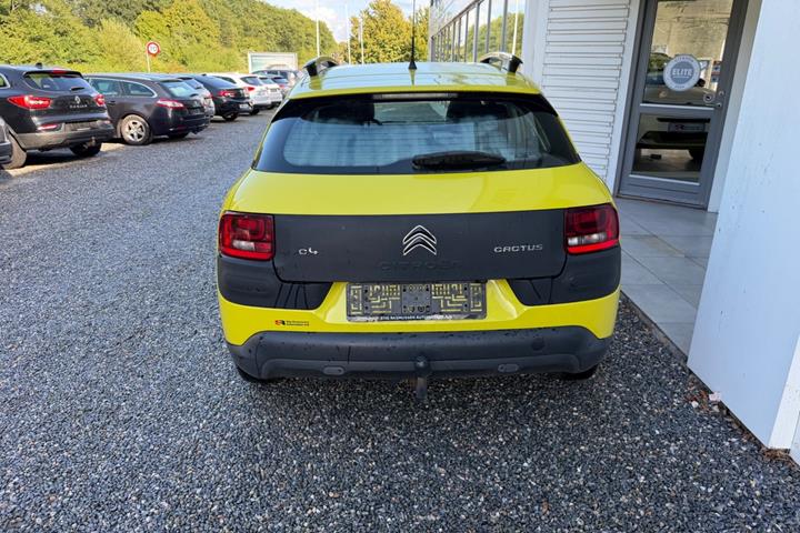 Gul Citroën C4 Cactus fra 2017