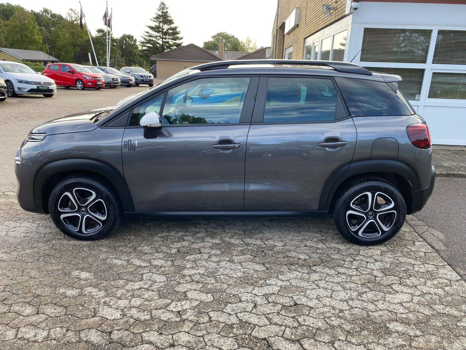 Grå Citroën C3 Aircross fra 2024