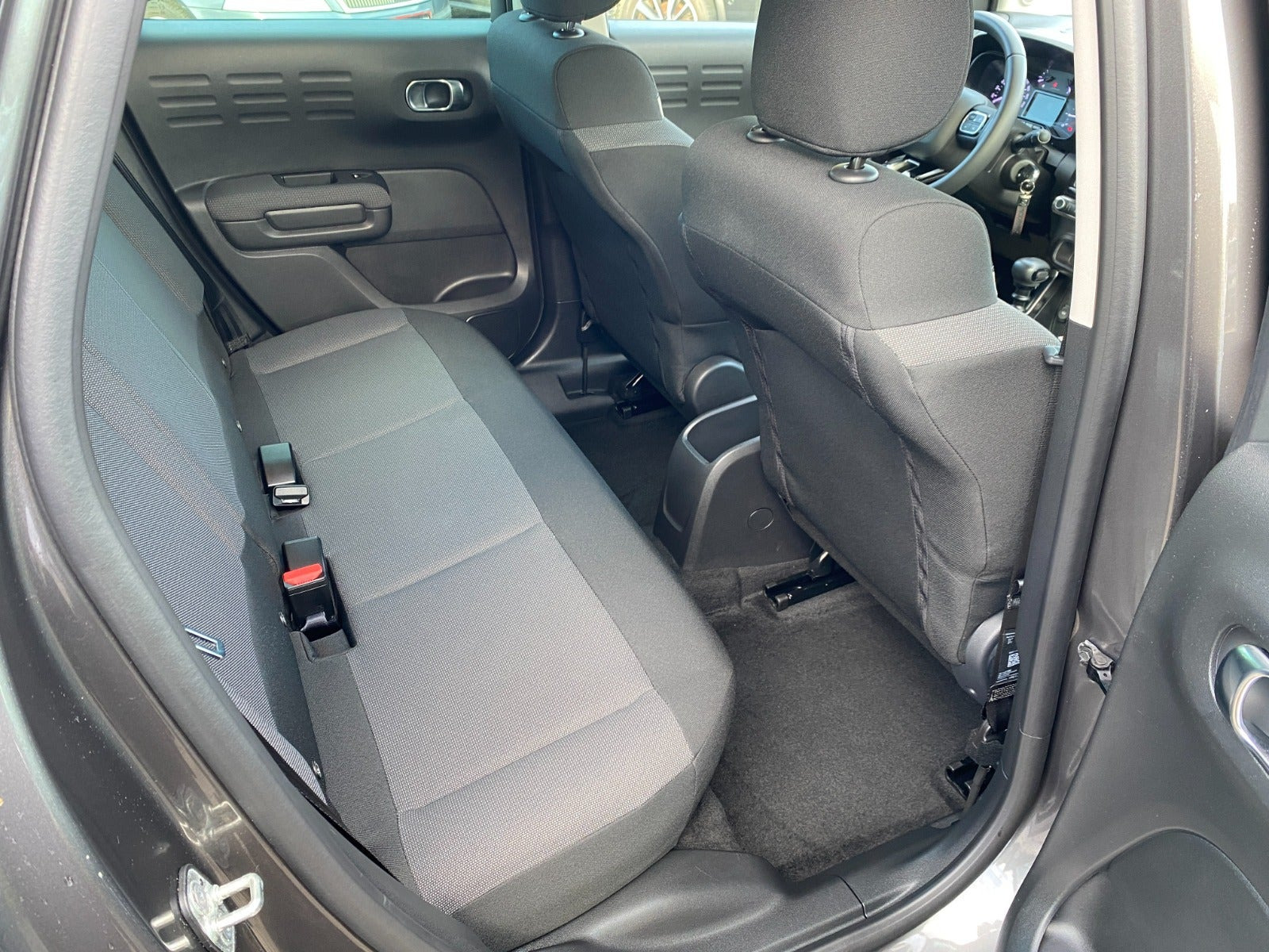 Grå Citroën C3 Aircross fra 2024