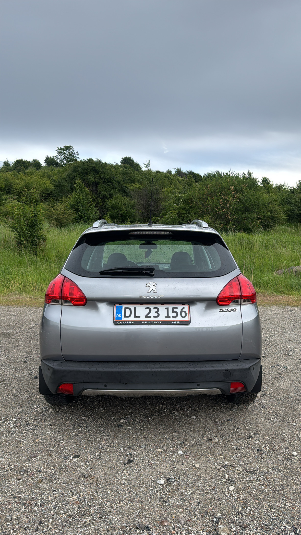 Grå Peugeot 2008 fra 2013
