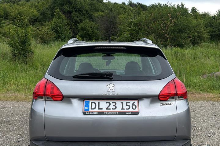 Grå Peugeot 2008 fra 2013