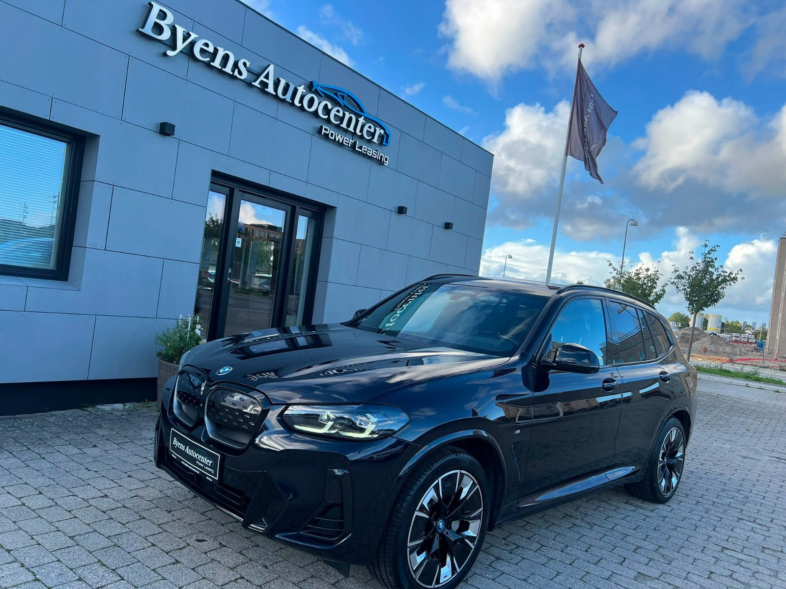 BMW iX3 Charged Plus M-Sport