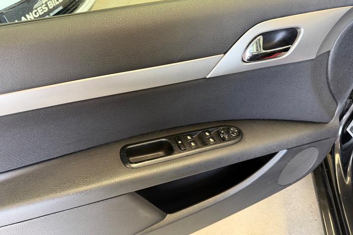 Sort Peugeot 407 fra 2007