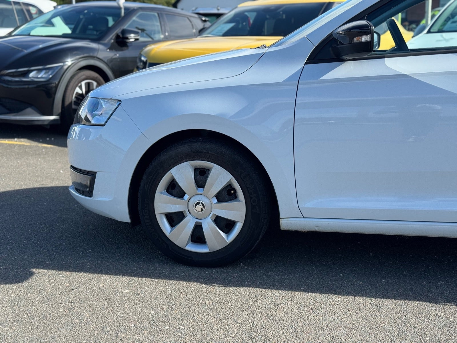 Hvid Skoda Rapid fra 2017