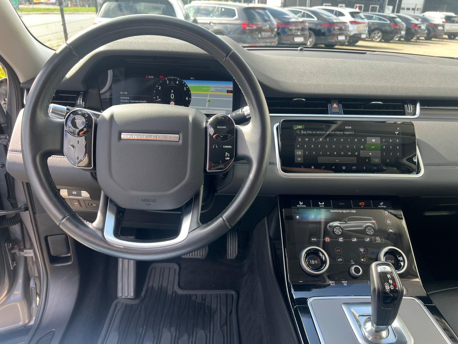 Sølv Land Rover Range Rover evoque fra 2020