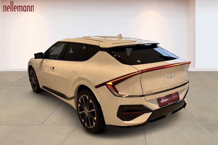 Hvid Kia EV6 fra 2025