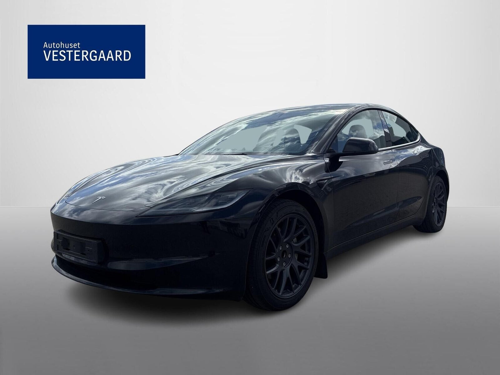 Tesla Model 3 RWD