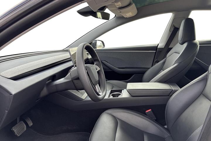 Sort Tesla Model 3 fra 2024