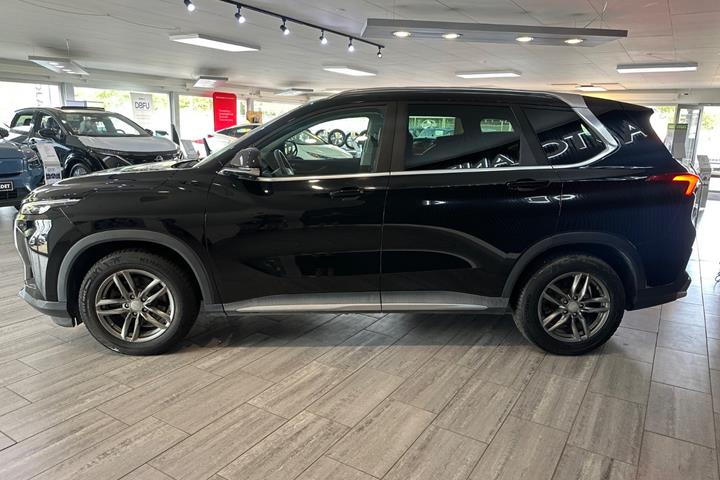 Sort Maxus Euniq6 fra 2022