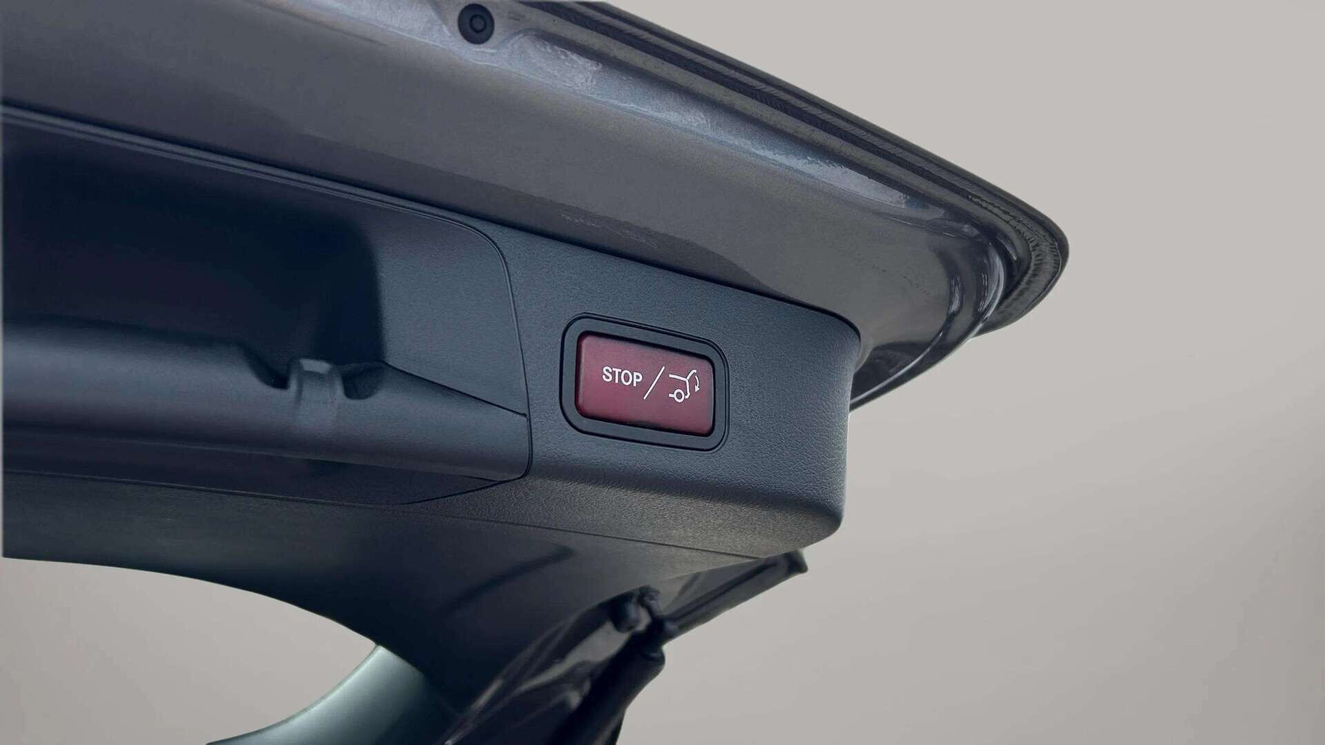 Grå Mercedes EQB250+ fra 2025