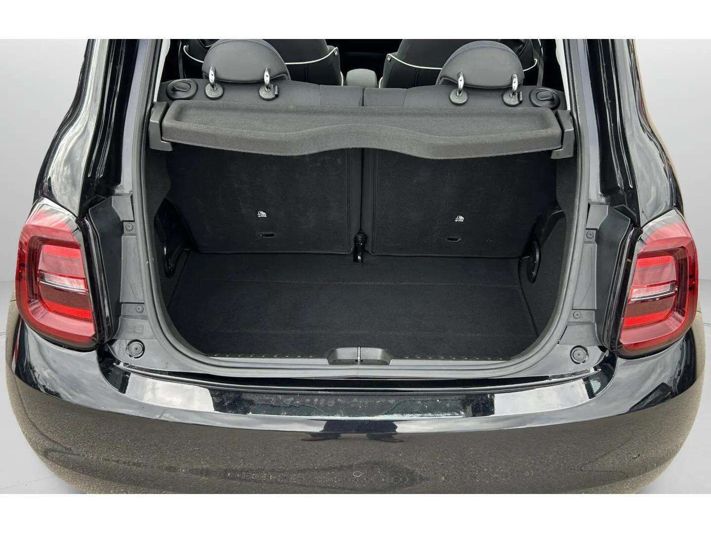 Sort Fiat 500e fra 2023