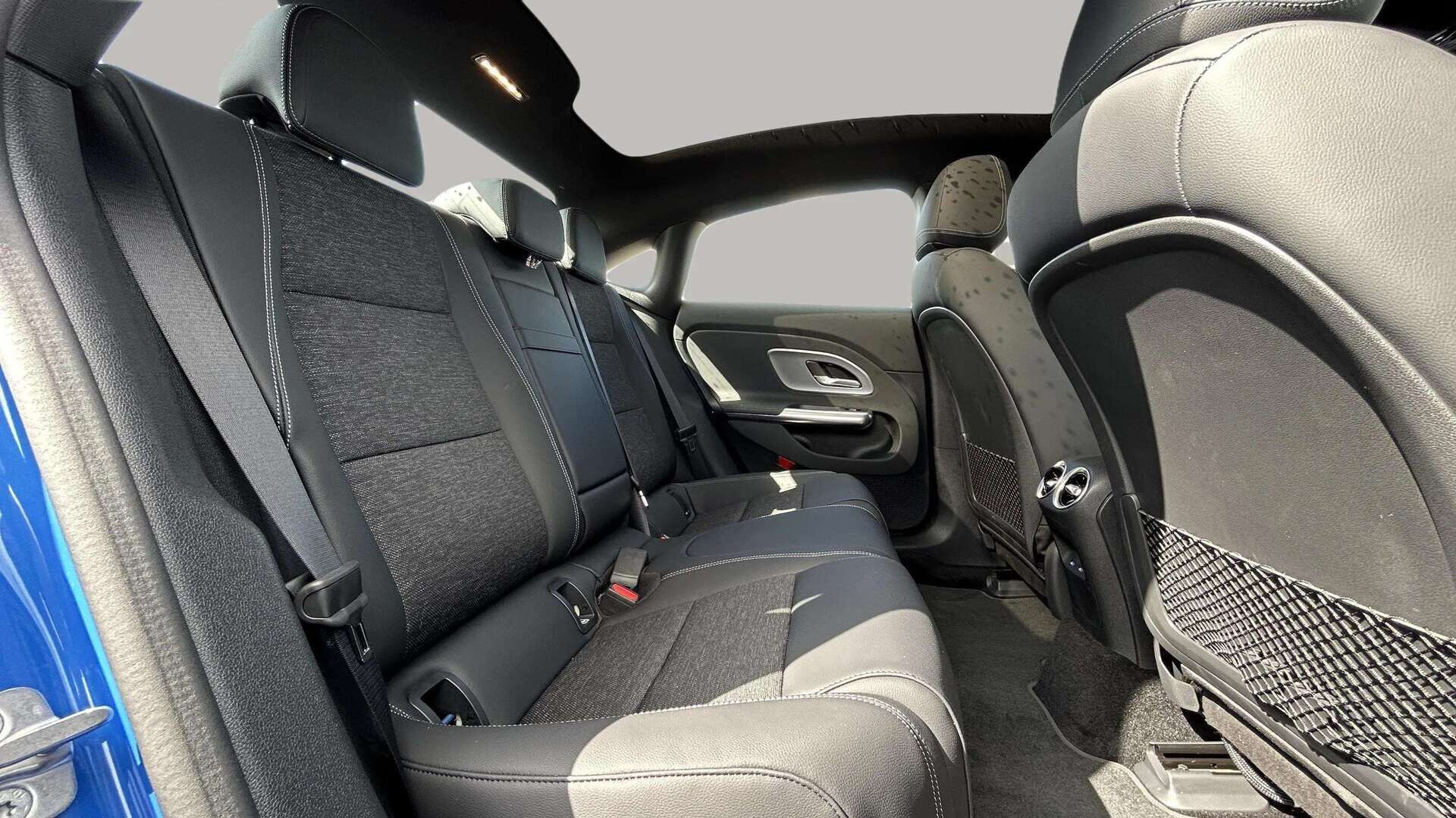 Sort Mercedes CLA250+ fra 2025