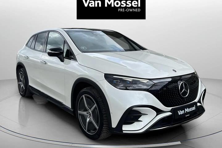 Hvid Mercedes EQE350+ fra 2024