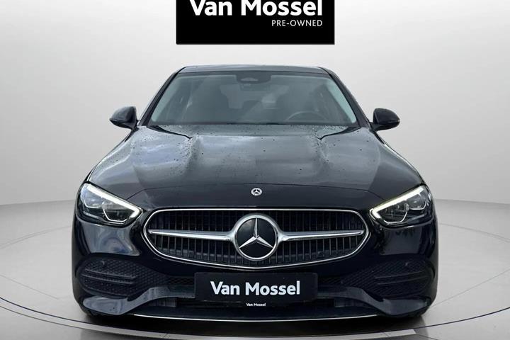 Sort Mercedes C300 e fra 2022