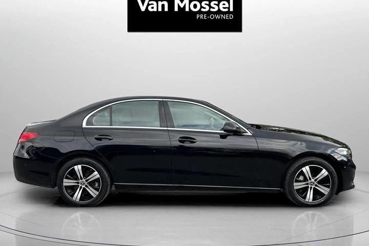 Sort Mercedes C300 e fra 2022