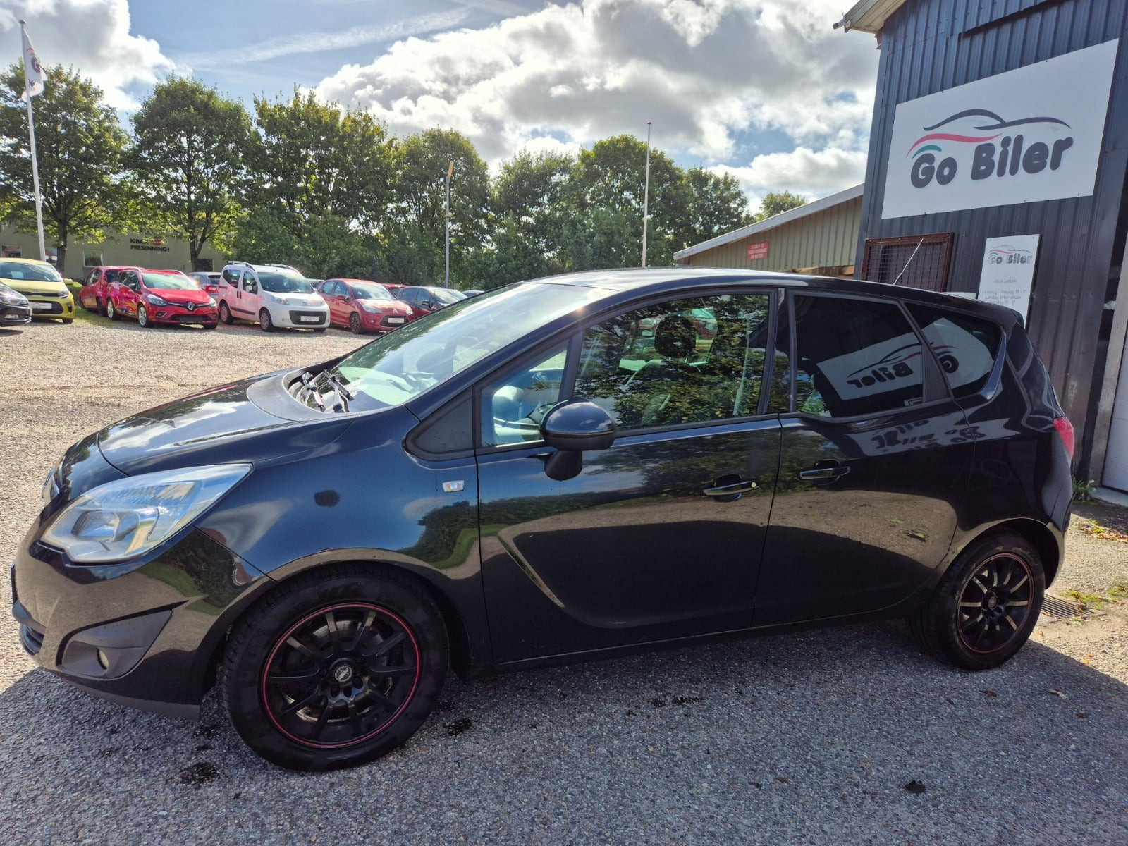 Grøn Opel Meriva fra 2012