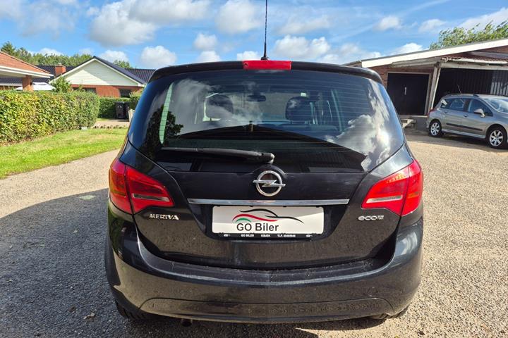 Grøn Opel Meriva fra 2012