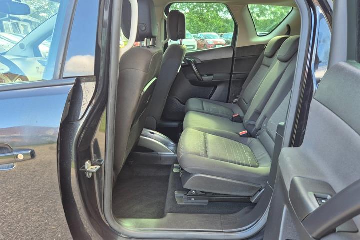 Grøn Opel Meriva fra 2012