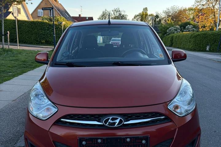 Grøn Hyundai i10 fra 2011