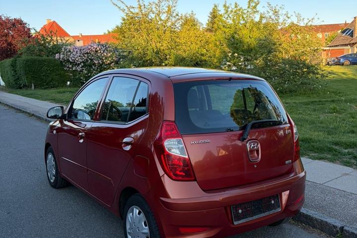 Grøn Hyundai i10 fra 2011