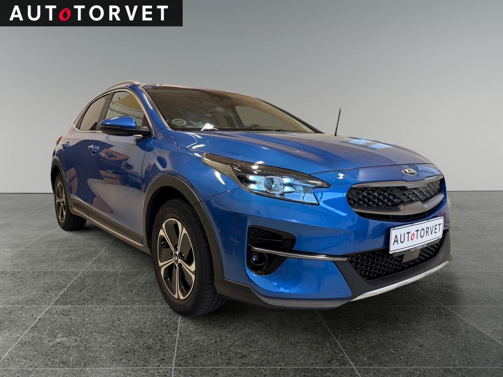 Blå Kia XCeed fra 2021