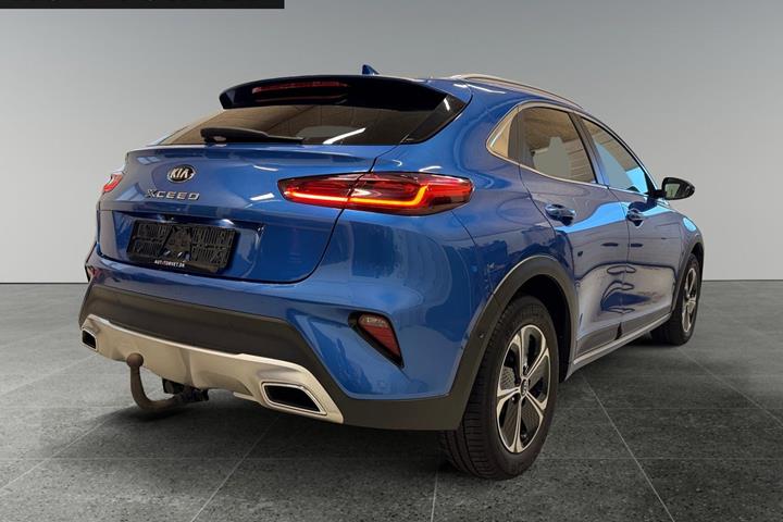Blå Kia XCeed fra 2021