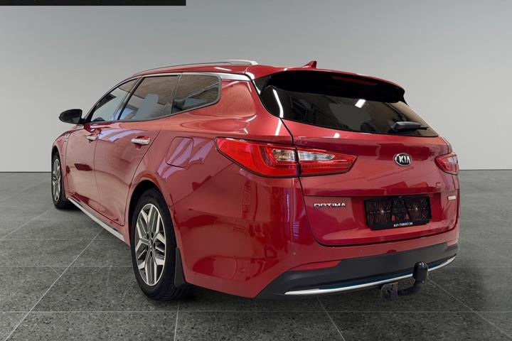Rød Kia Optima fra 2020
