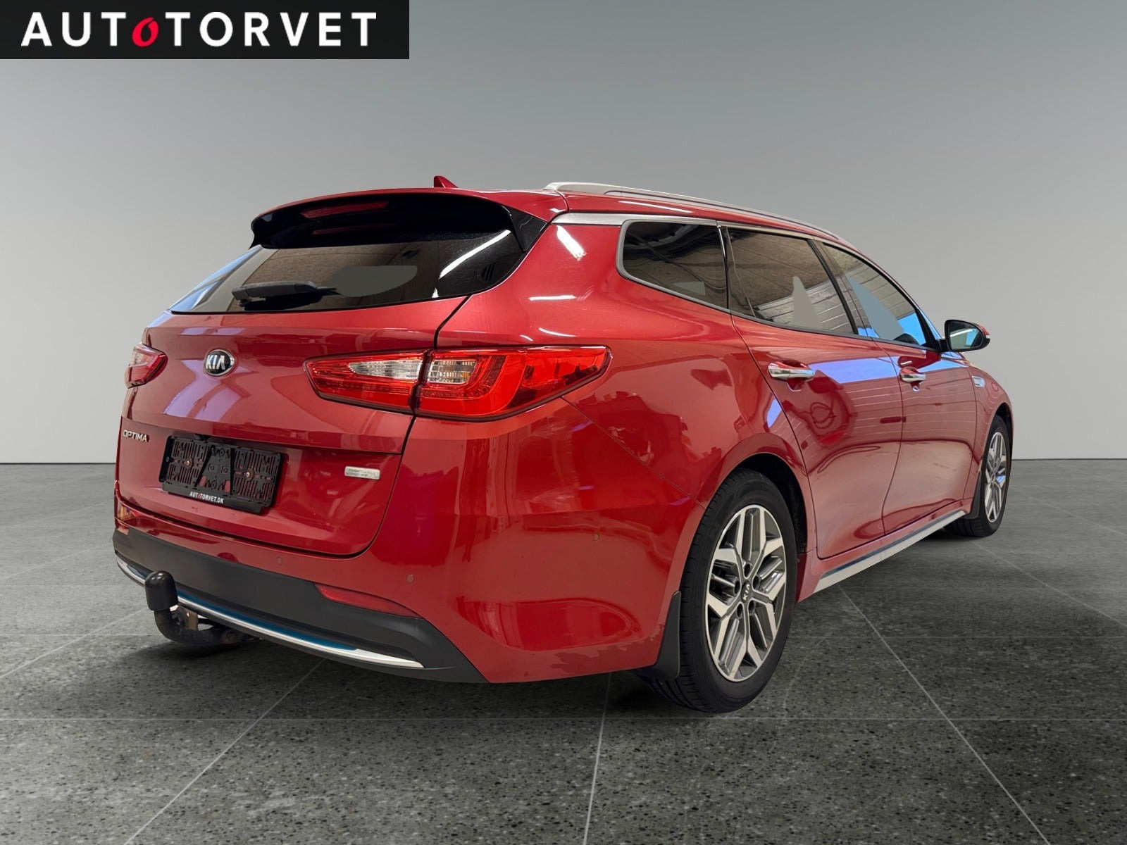 Rød Kia Optima fra 2020