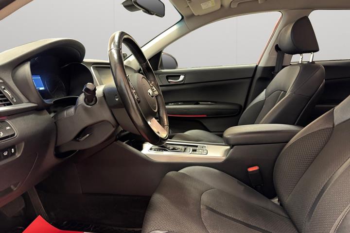 Rød Kia Optima fra 2020