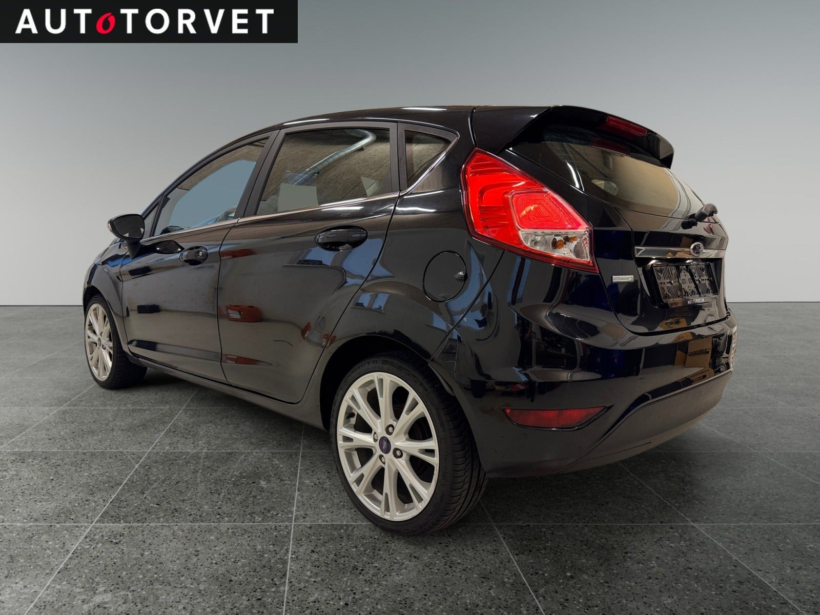 Sort Ford Fiesta fra 2014