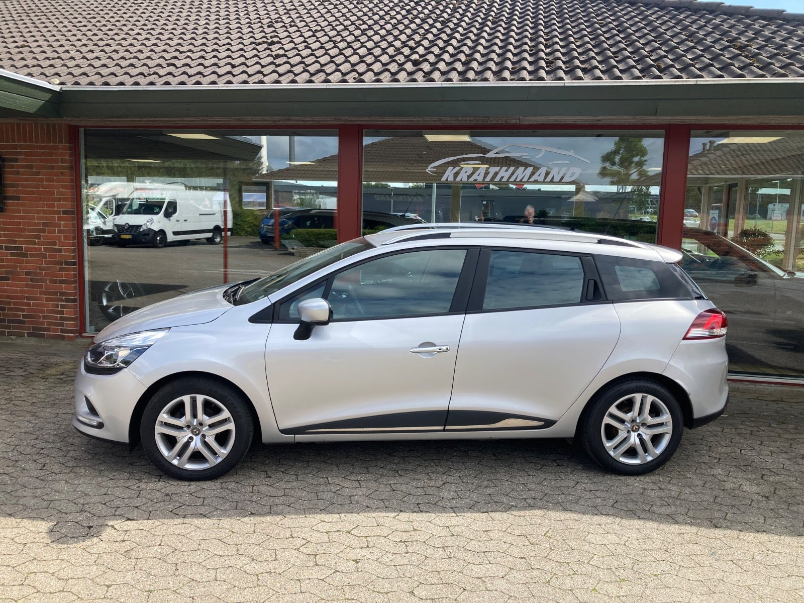 Sølv Renault Clio IV fra 2019