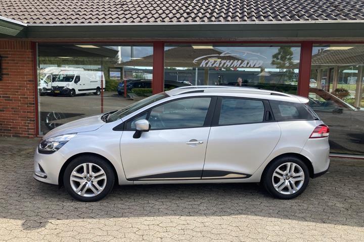 Sølv Renault Clio IV fra 2019