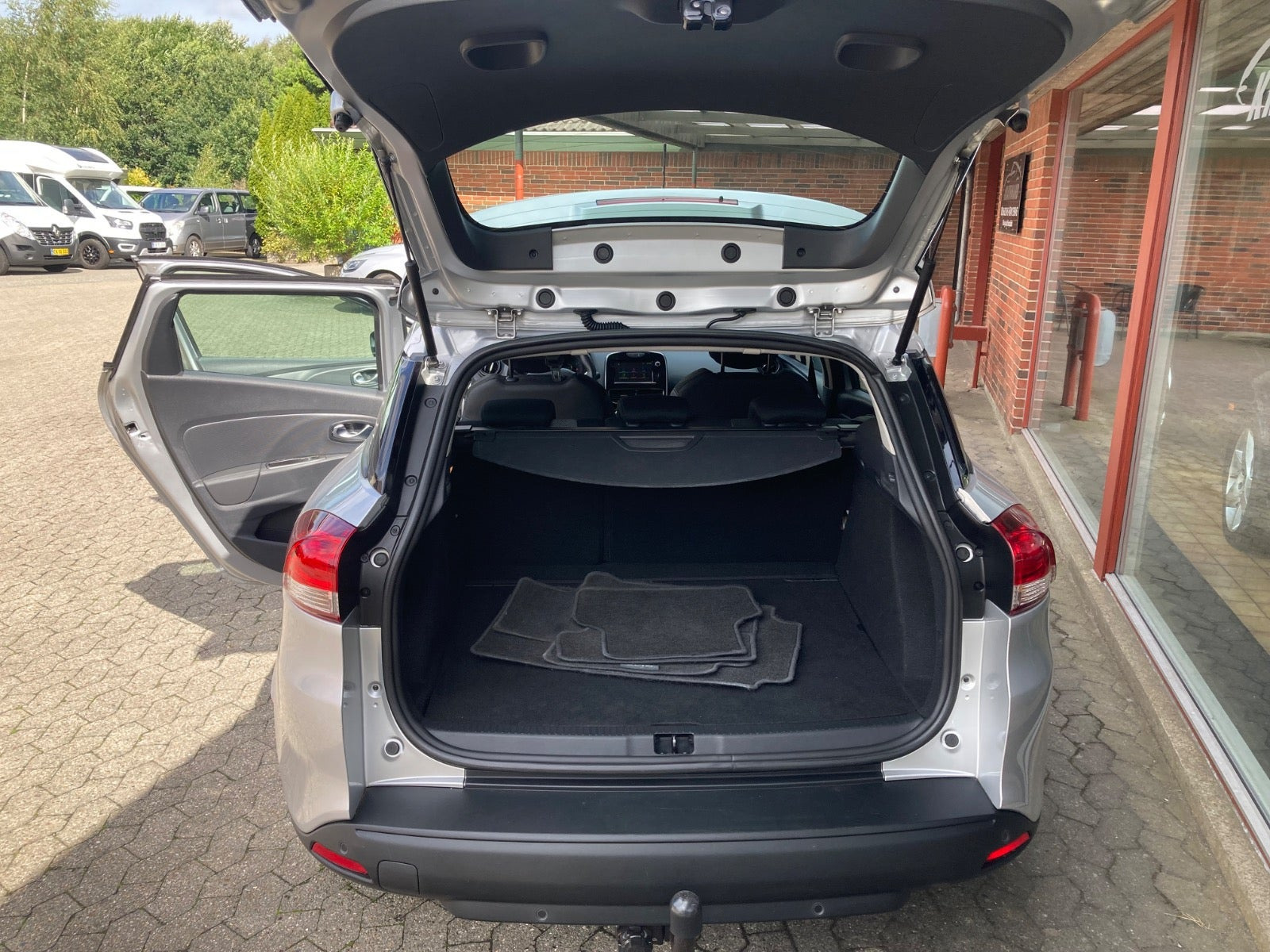 Sølv Renault Clio IV fra 2019