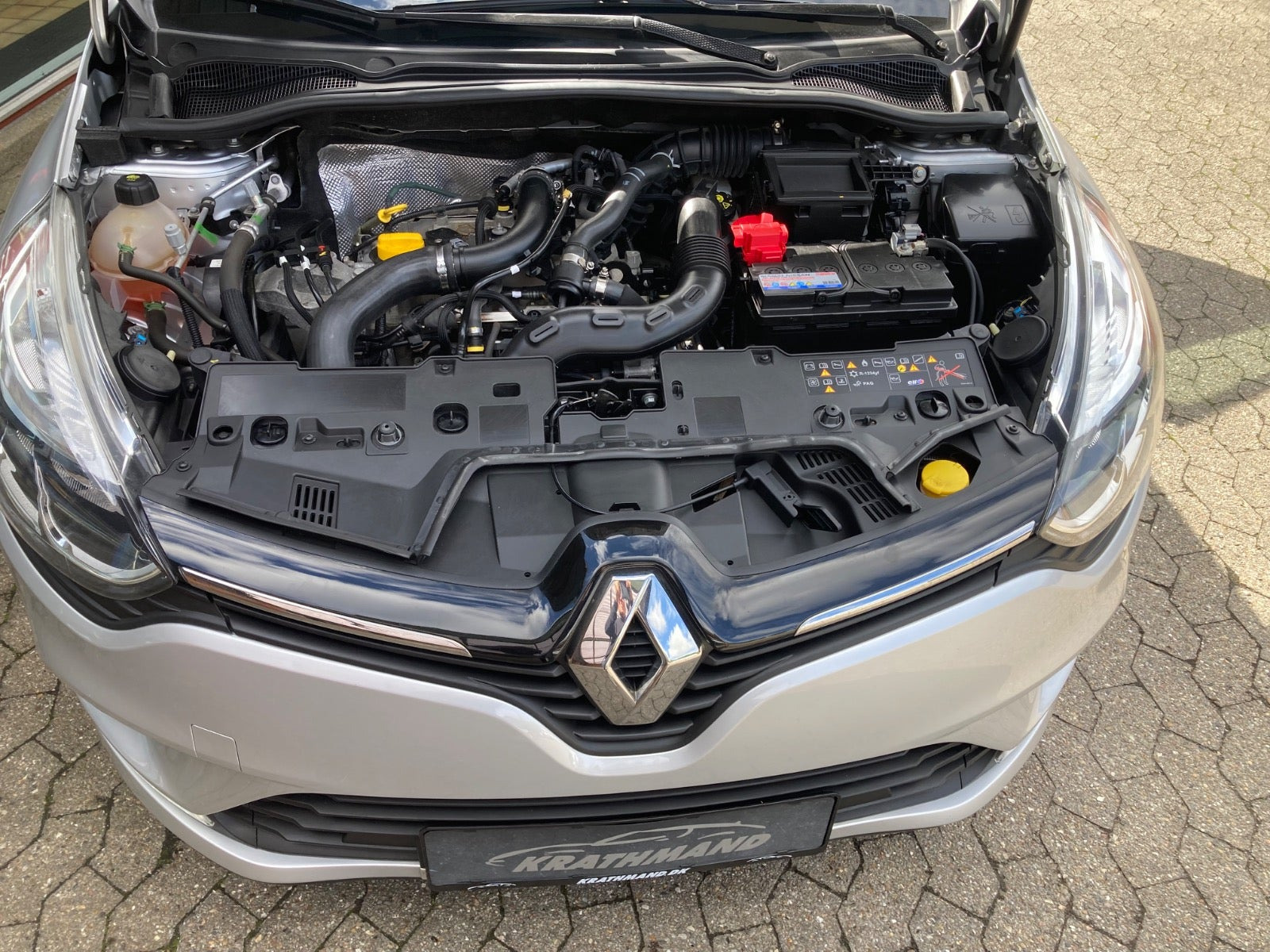 Sølv Renault Clio IV fra 2019