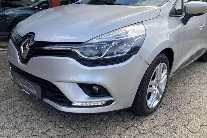 Sølv Renault Clio IV fra 2019