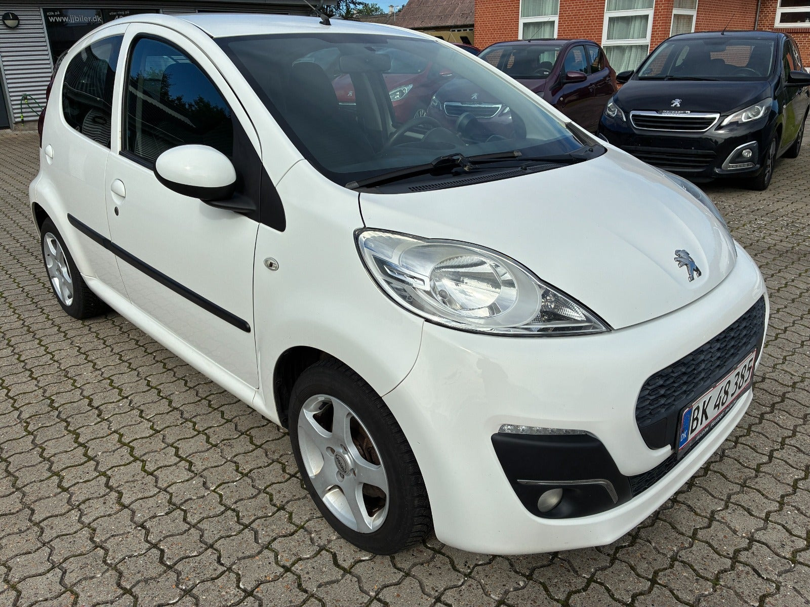 Hvid Peugeot 107 fra 2013