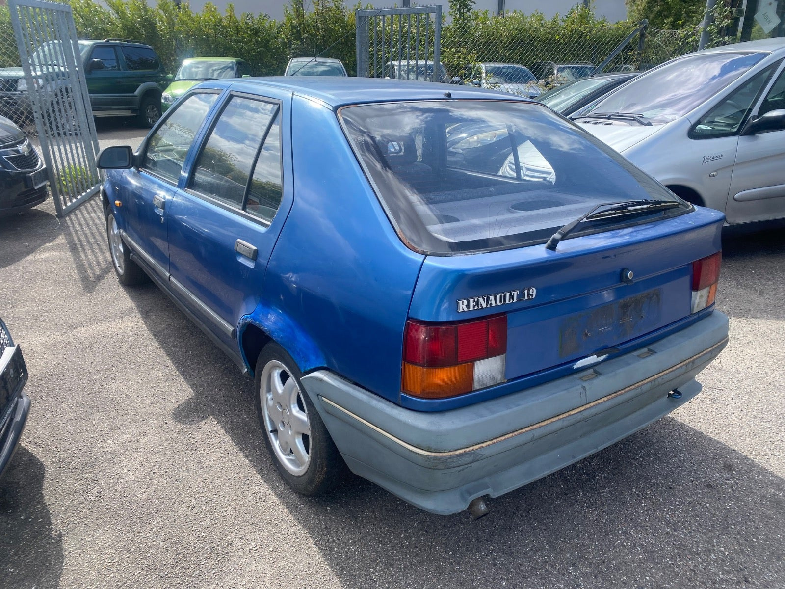 undefined Renault 19 fra 1989 set udefra