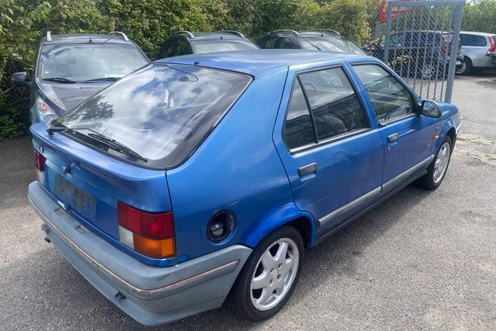 undefined Renault 19 fra 1989 set udefra