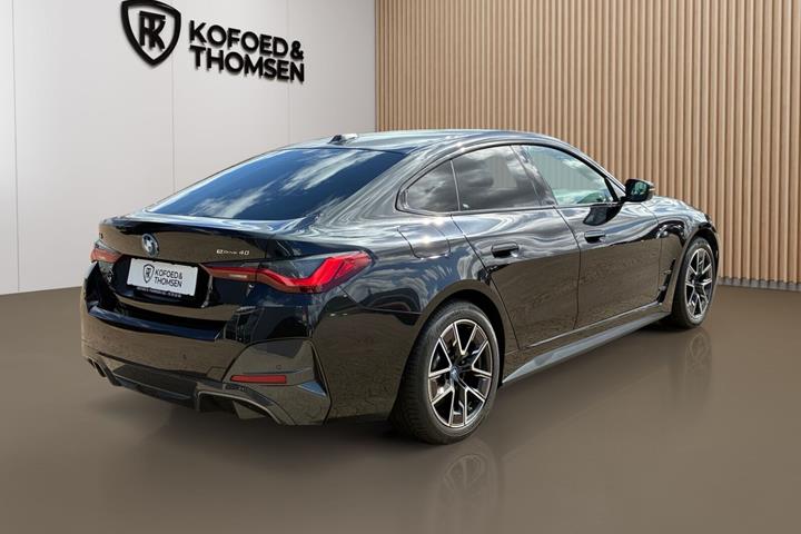 Sort BMW i4 fra 2023
