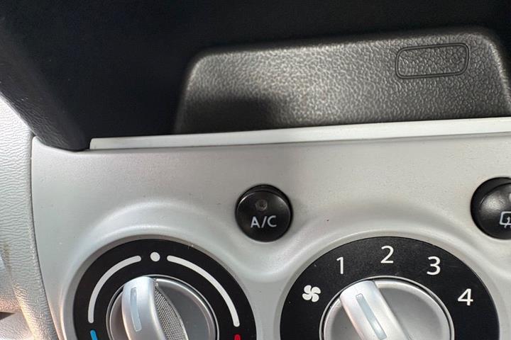 undefined Suzuki Alto fra 2011