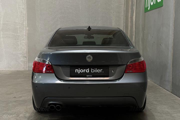 undefined BMW 550i fra 2005